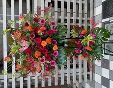 お誕生日お祝スタンド花・亀有・葛飾区・金町・堀切菖蒲園＜東京都葛飾区亀有の花屋・前澤のイメージ